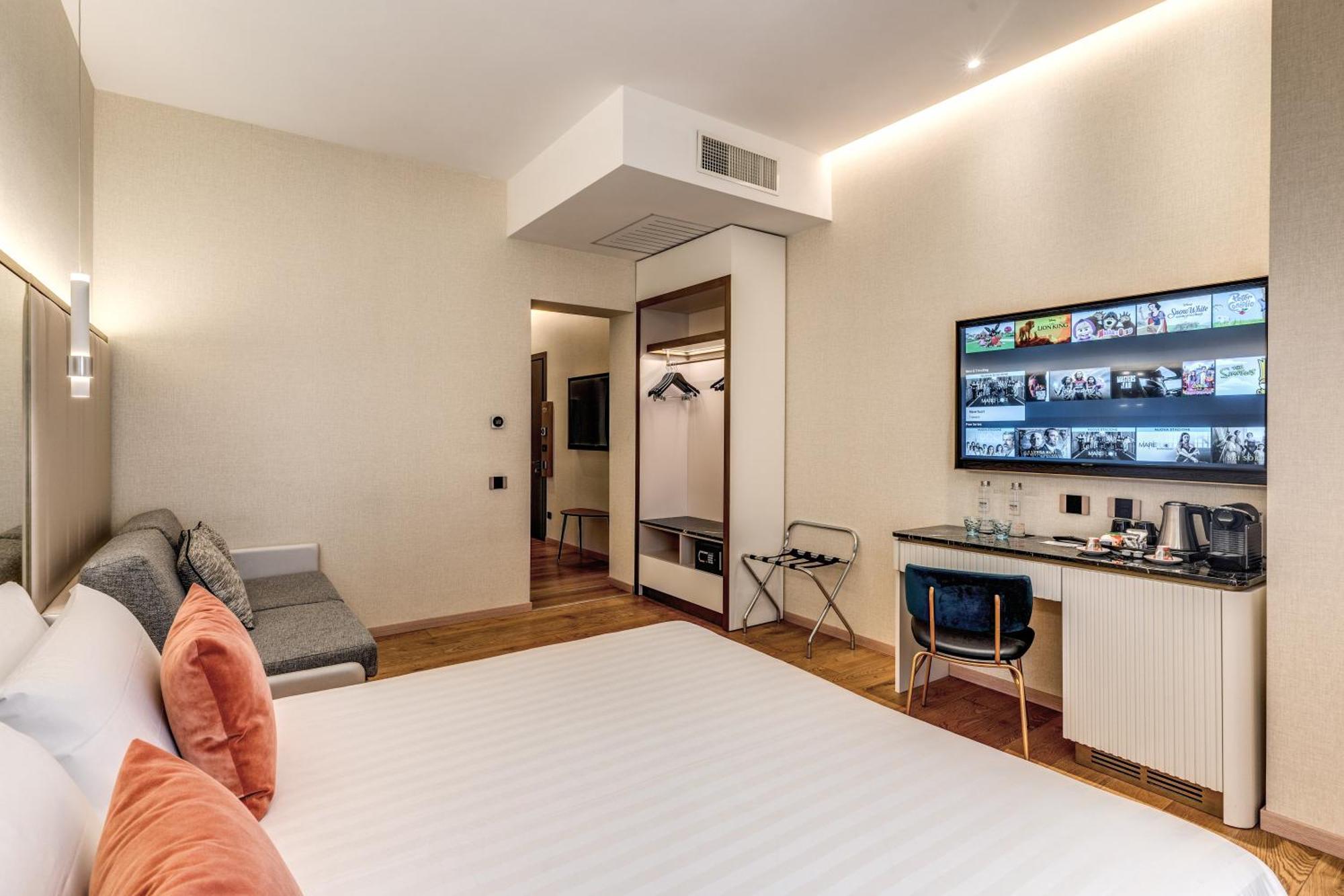 Cc Palace Hotel Rome Exterior photo